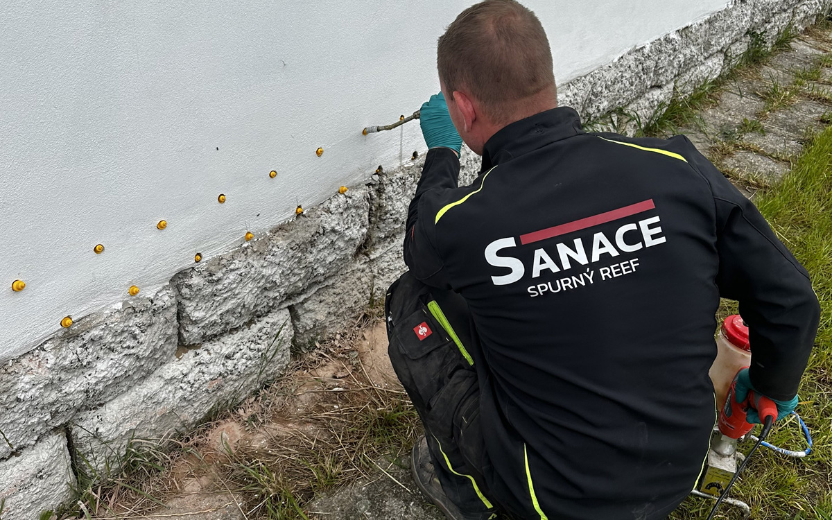 Sanačná firma zaoberajúca sa vzlínajúcou vlhkosťou a špeciálnymi chemickými injektážami